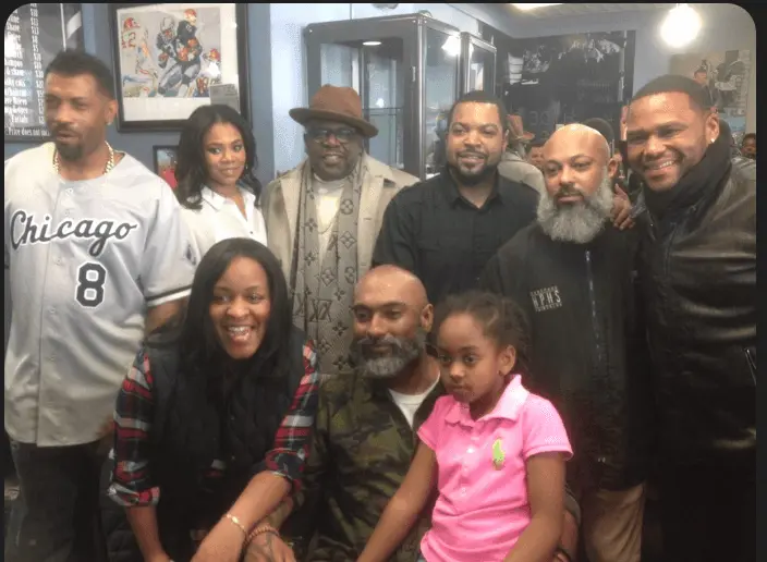 Movie Premiere of Ice Cube & Cedric the Entertainer "Barbershop" Hyde Park Haair Salon & Barber