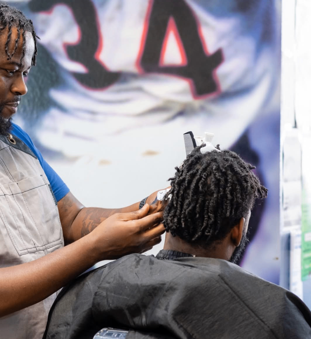 Professional hair styling services for men in Hyde Park